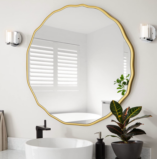 Gold waved 28" round mirror✨