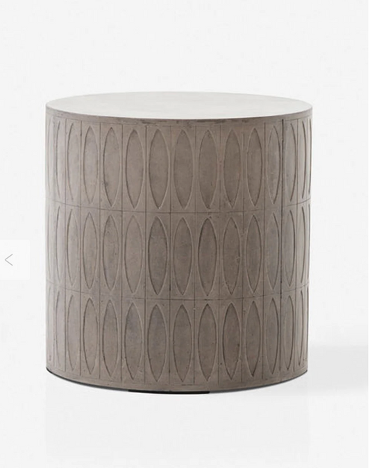 Four Hands concrete indoor/outdoor end table🪴