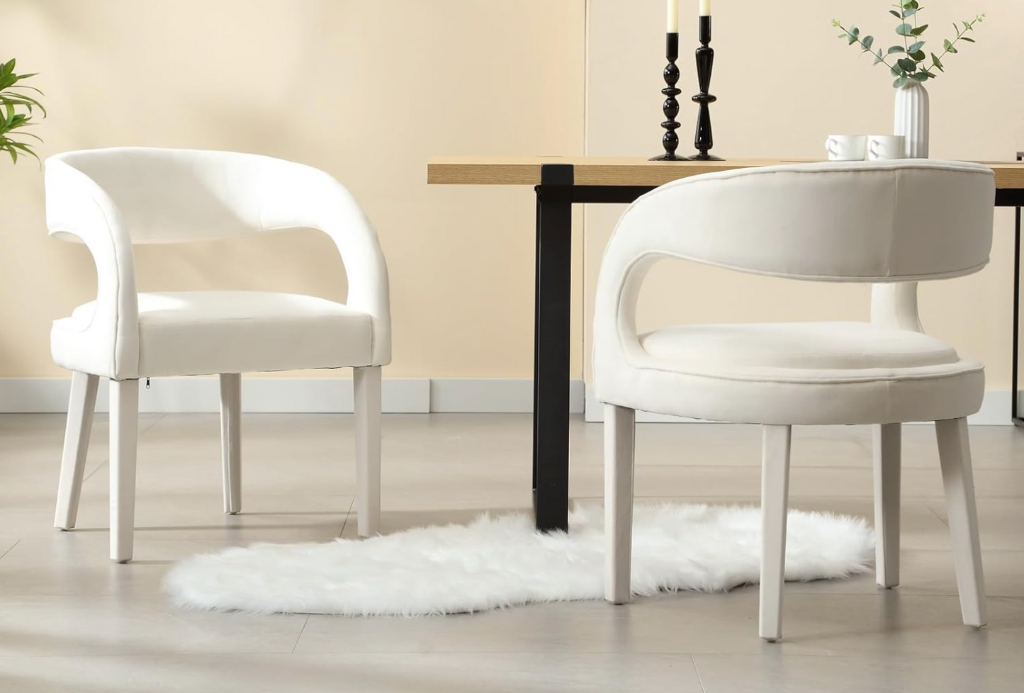 2 modern cream velvet dining chairs🦢