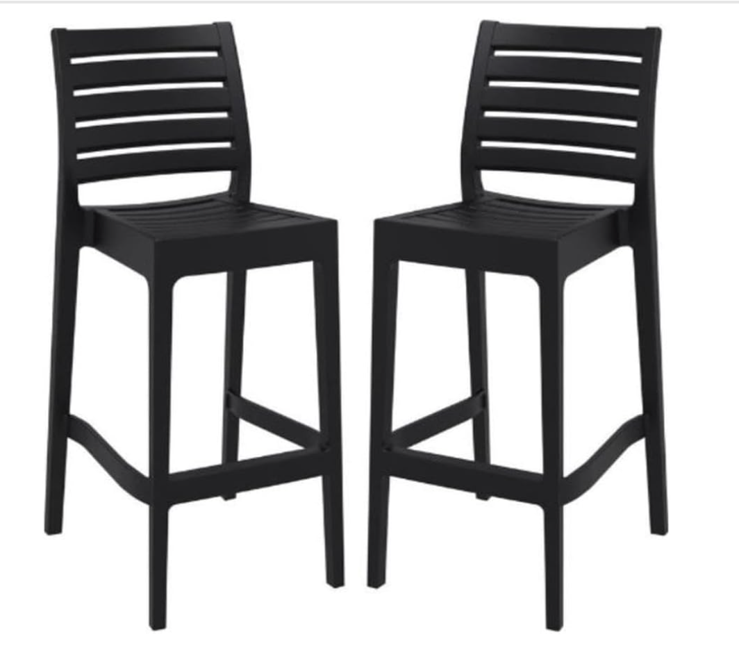 4 indoor/outdoor stackable black barheight barstools 🖤