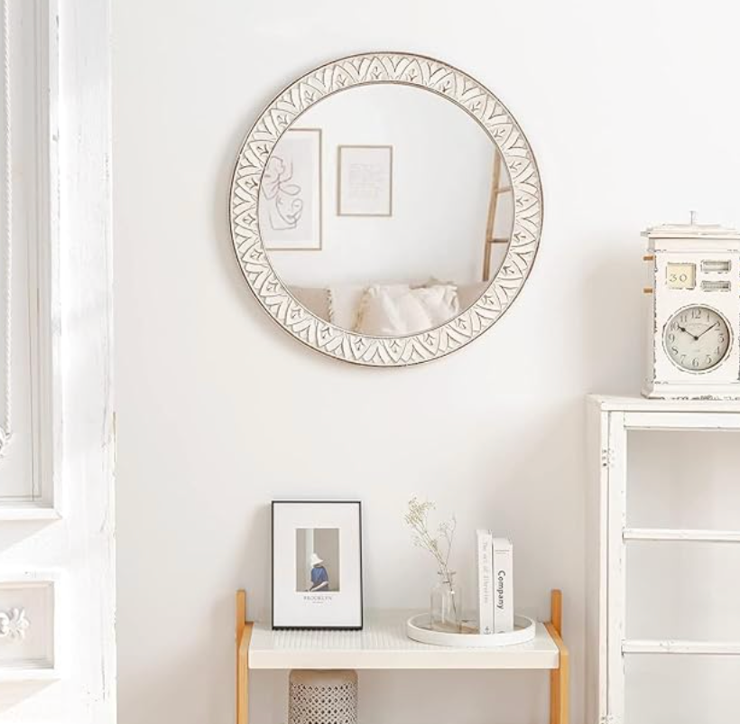 20" round rustic mirror w/ distressed wood frame & white flowers 🌷