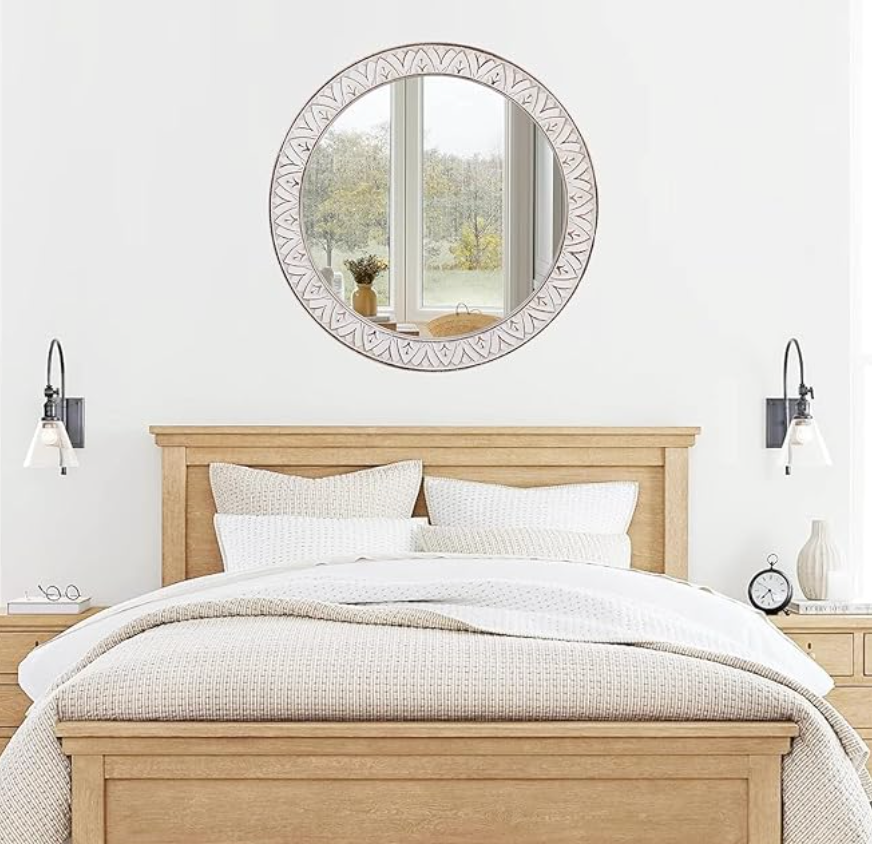20" round rustic mirror w/ distressed wood frame & white flowers 🌷