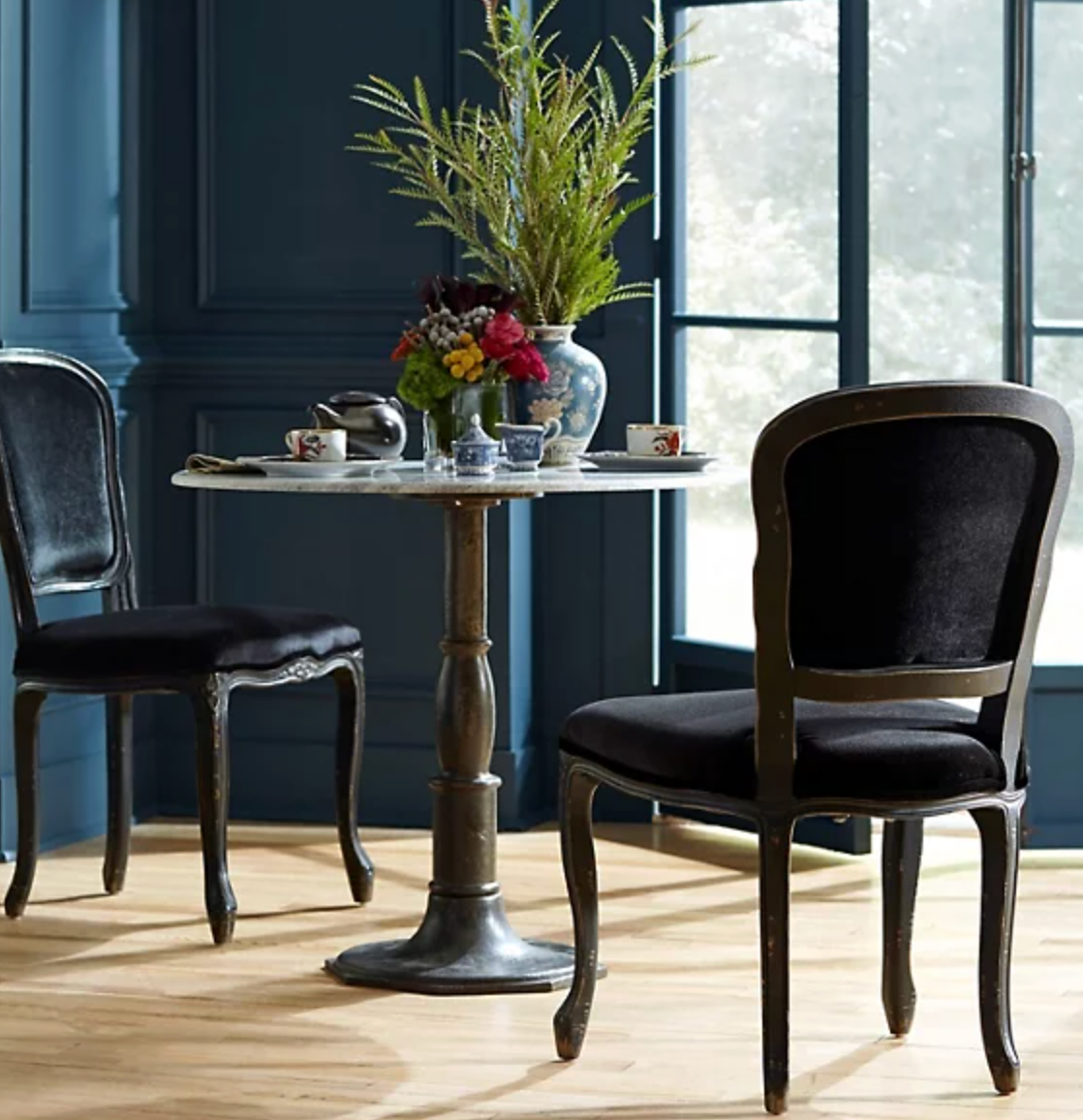 Four Hands white & black bistro table 🤍