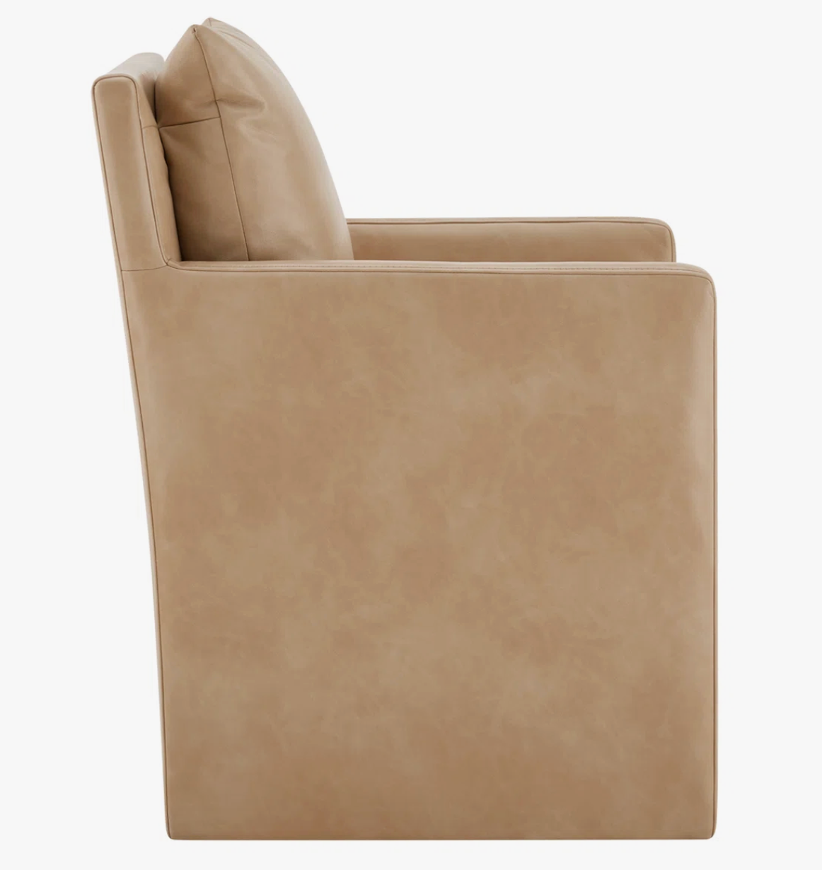 Upholstered camel brown armchair 🥃