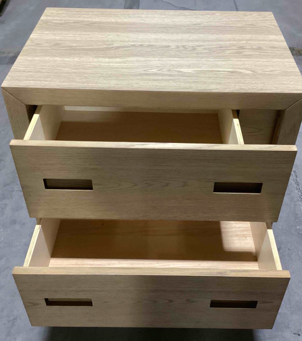 Oak 2-drawer nightstand w/ charging station ☕