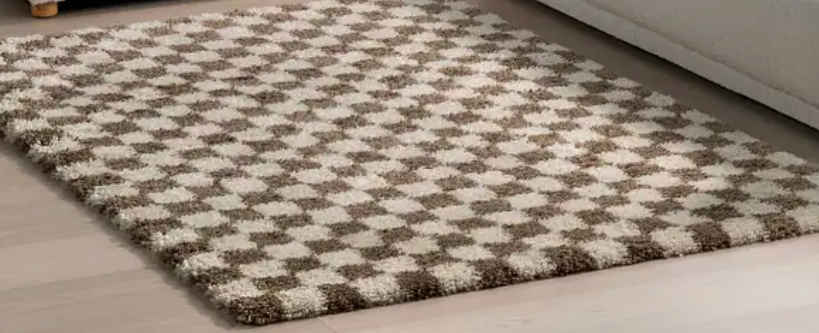 5x8 beige checkered shag rug 🏁