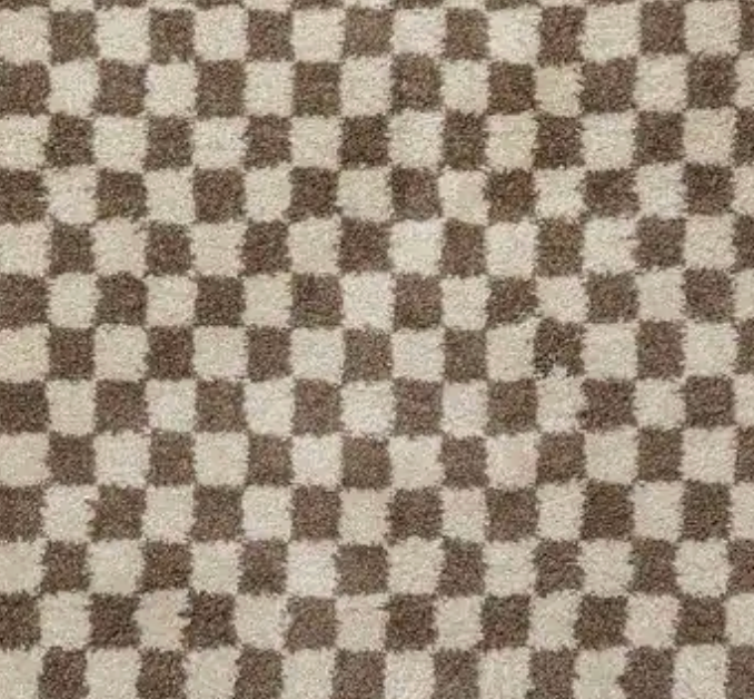 5x8 beige checkered shag rug 🏁