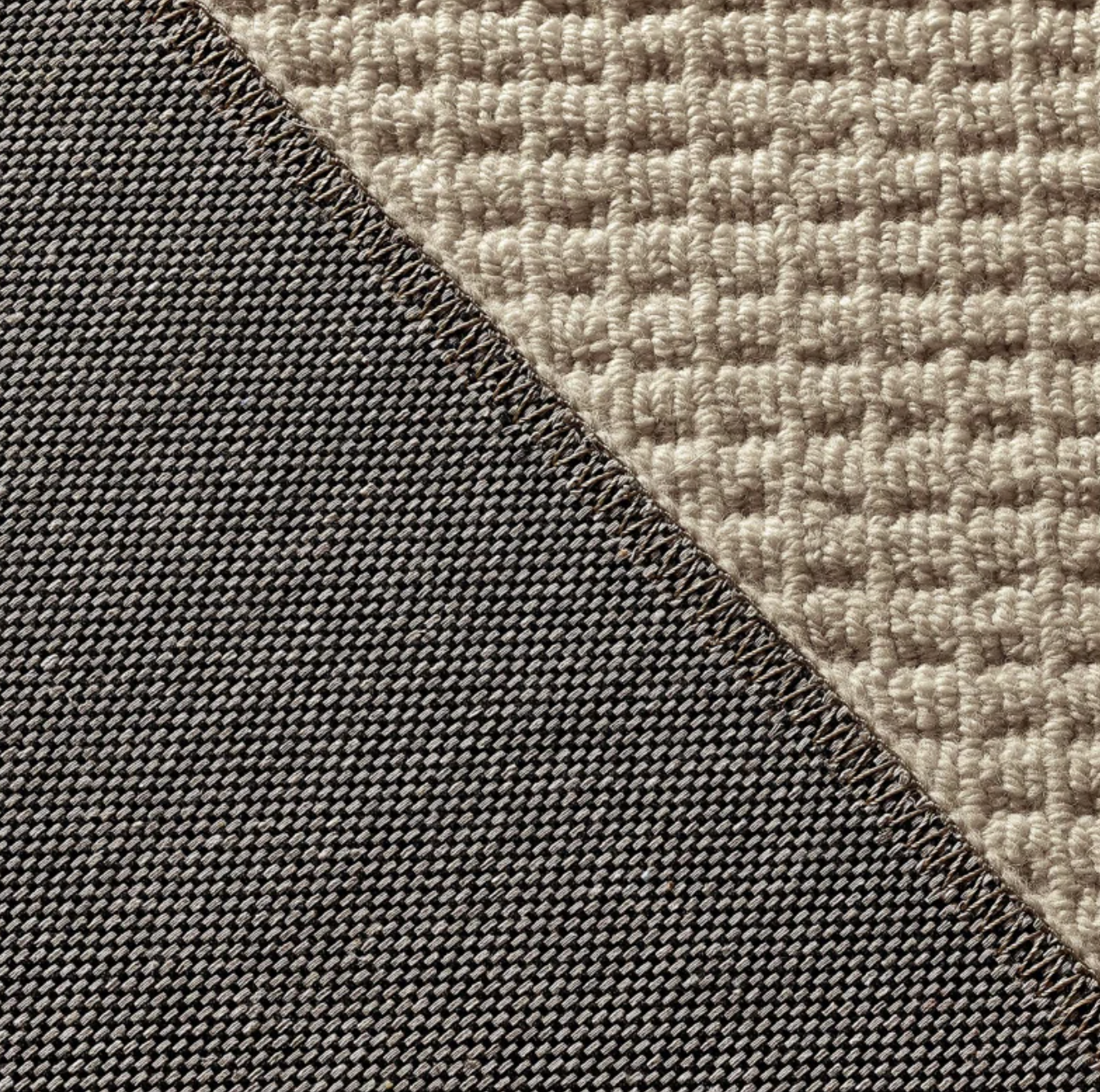 5x8 beige wool & polyester minimalist rug 🎍