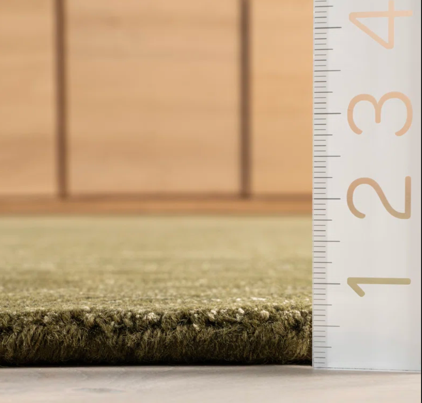 6' square speckled green wool-blend rug 🌵