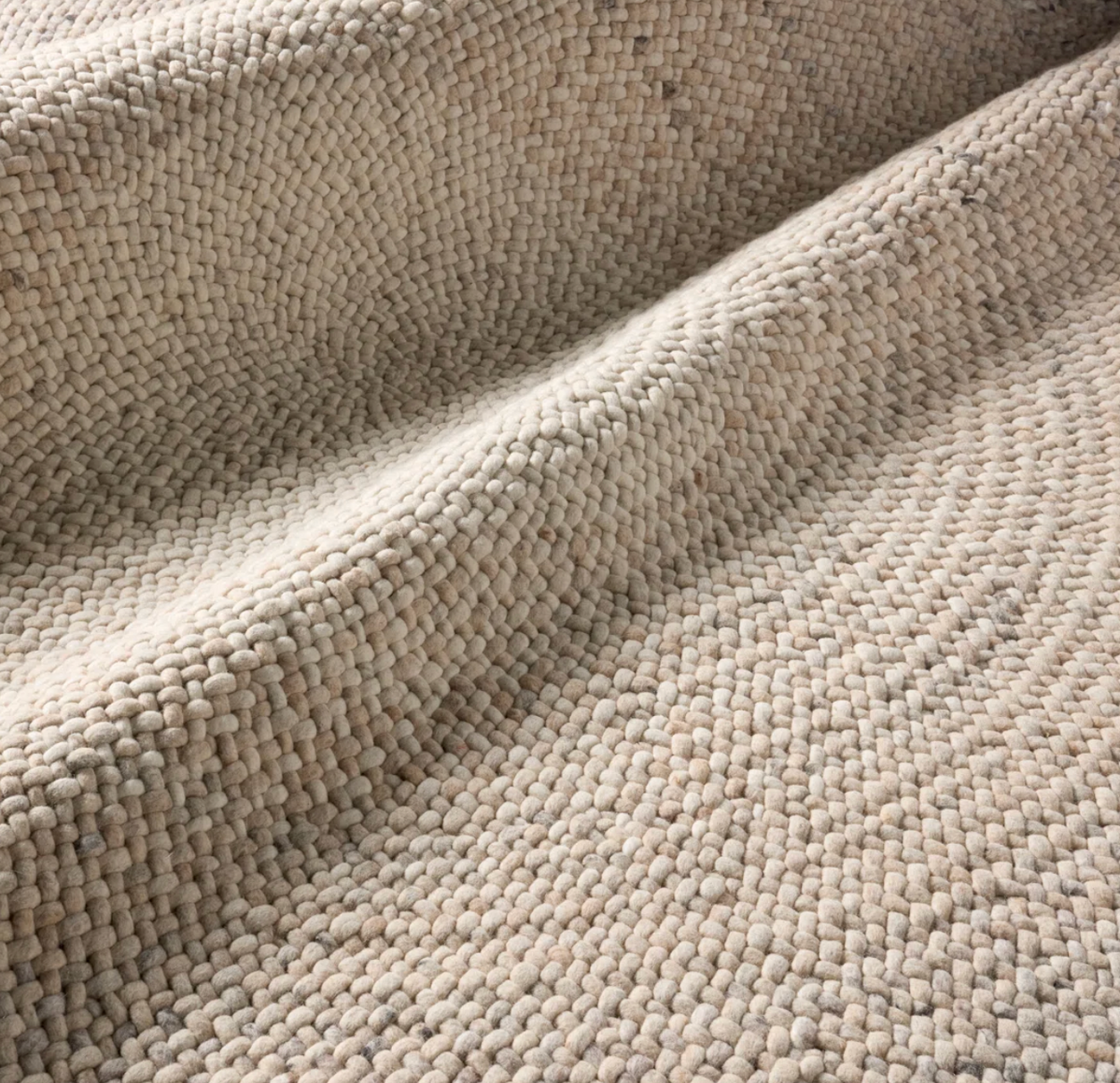 Jaipur Living handwoven tan 8' round rug 🌻