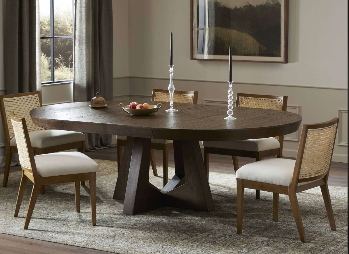 Four Hands round brown oak dining table w/ leaf 🤎