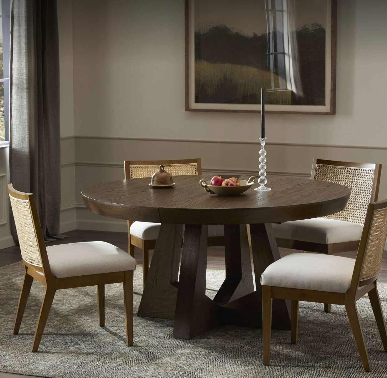 Four Hands round brown oak dining table w/ leaf 🤎