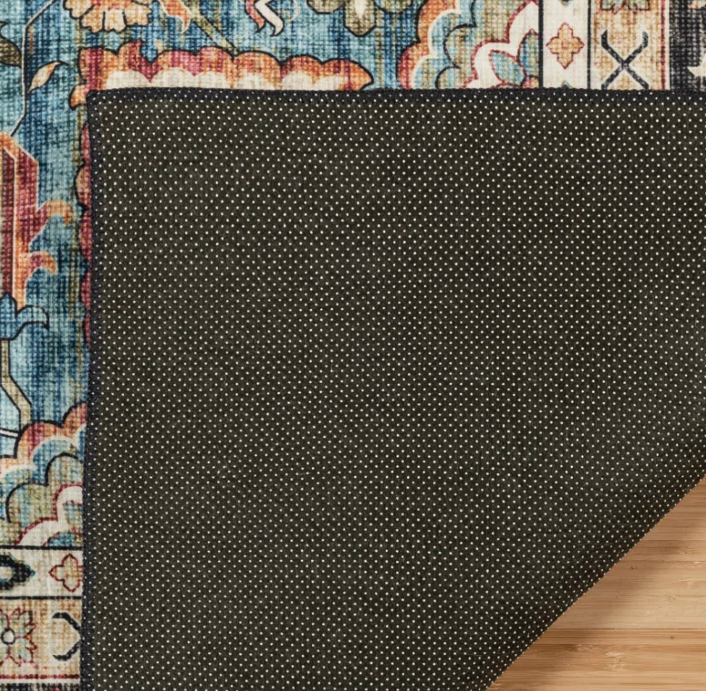8x10 washable black & beige medallion rug 🖤