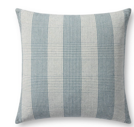 Loloi x Chris Loves Julia blue/white 22x22 pillow 🩵
