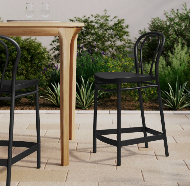 Black bistro indoor/outdoor barstools 🖤