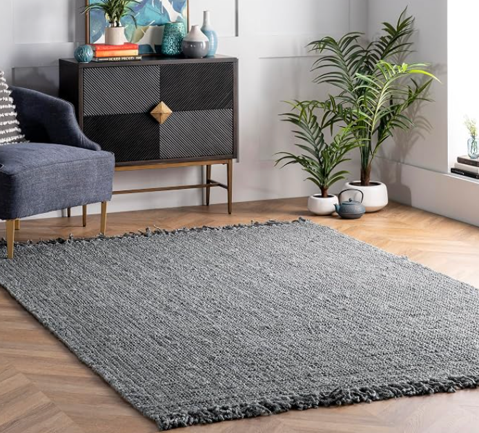 5' x 7'6" handmade chunky grey jute rug w/ tassels 🩶
