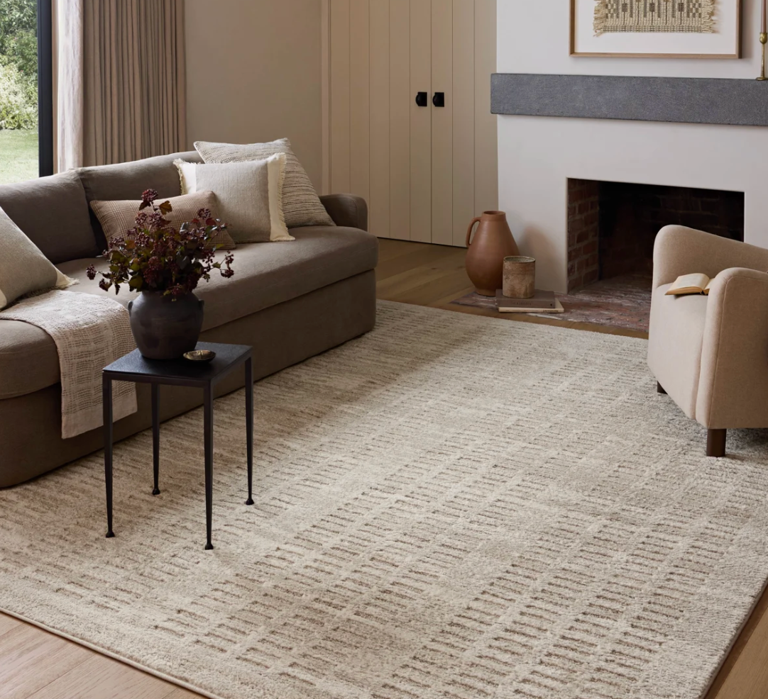8x10 Loloi ivory/beige rug 🐚