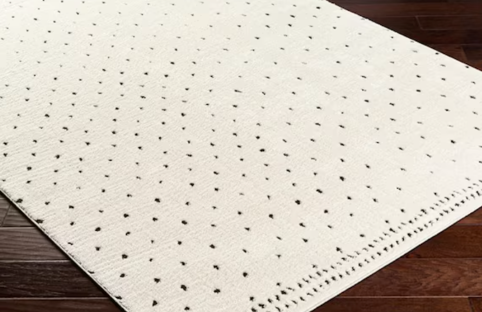 7x9 Livabliss black dots rug 🖤