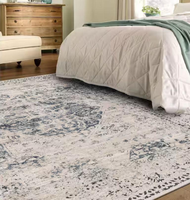 7x10 Dark Blue/Beige Unique Loom rug ☕