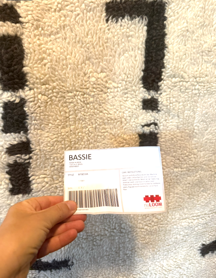 6x9 machine washable stripe wool ivory rug 🩶🖤