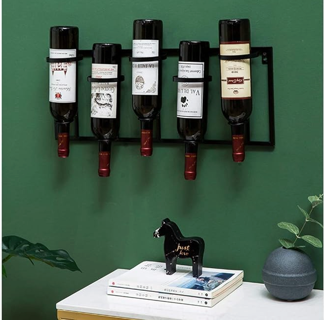 Wall-mounted black metal wine rack, 5-bottle display 🍷