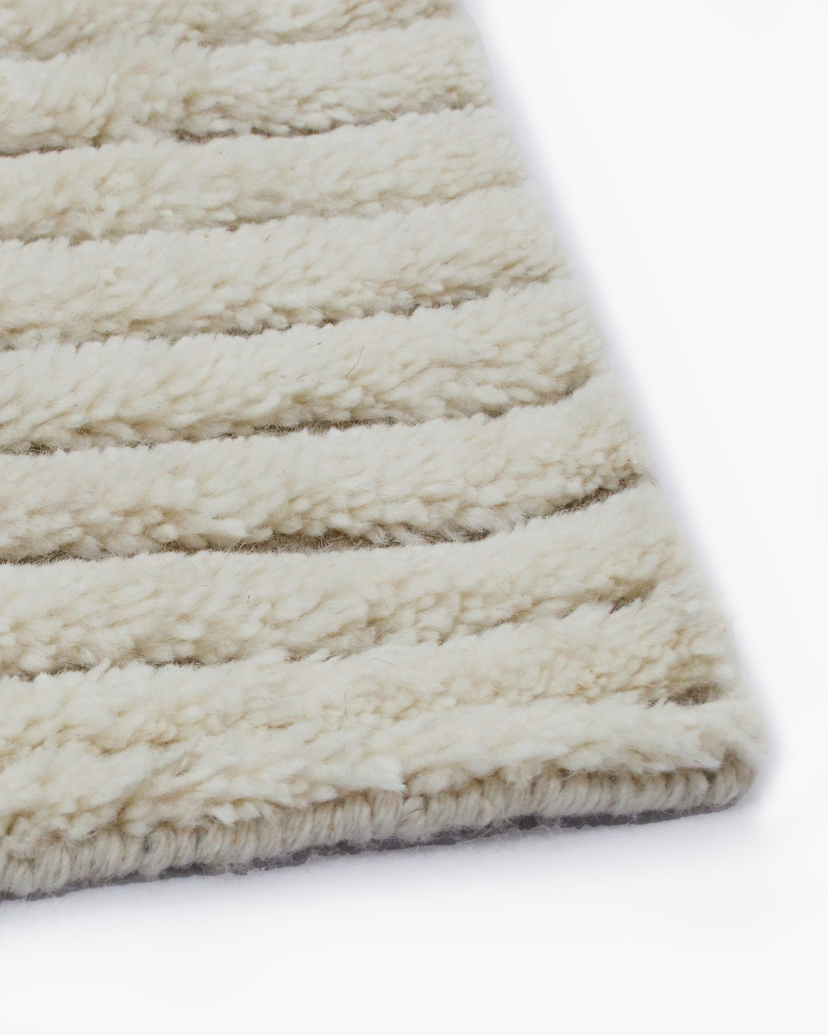Ivory hand-knotted New Zealand wool rug 3' x 5'
