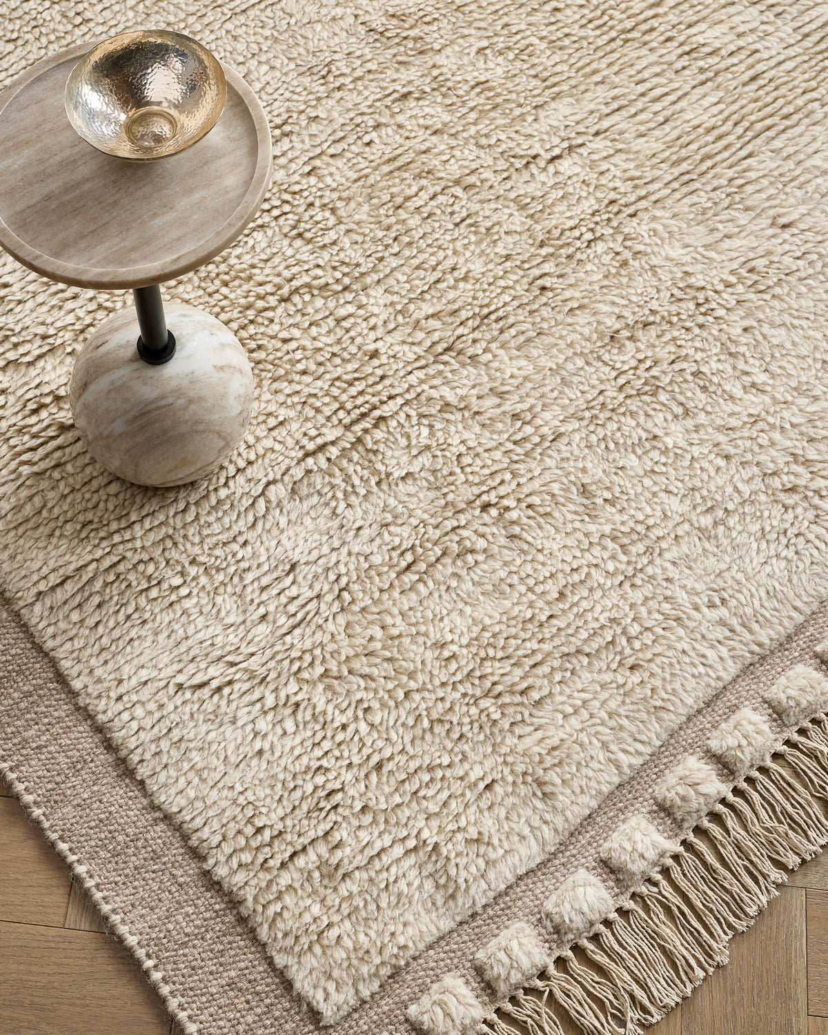 Neutral wool shag rug with fringe 9' x 12'